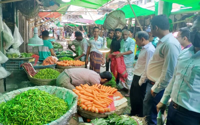 চট্টগ্রামে ২০০ টাকায় কেনা কাচামরিচ ৬০০ টাকায় বিক্রি