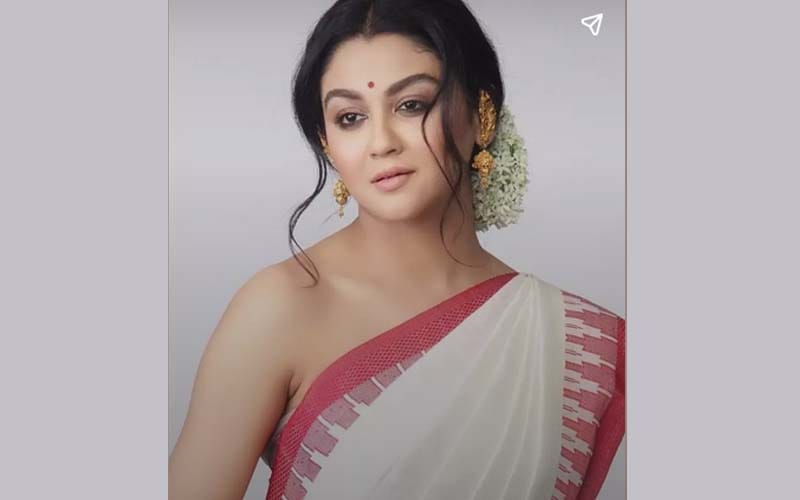 সাধ মেটালেন জয়া আহসান