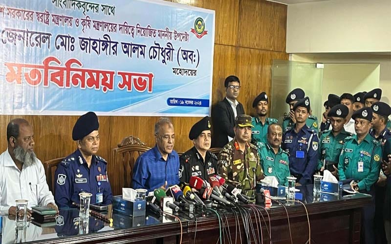 পার্শ্ববর্তী দেশ উস্কানি দিচ্ছে, মিথ্যাচার করছে : স্বরাষ্ট্র উপদেষ্টা